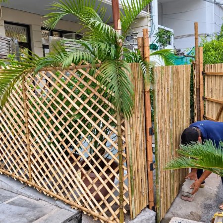 Wooden Lattice Garden Partition Installation